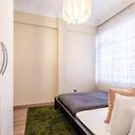 Captivating Flat With Balcony Near Besiktas Pier *