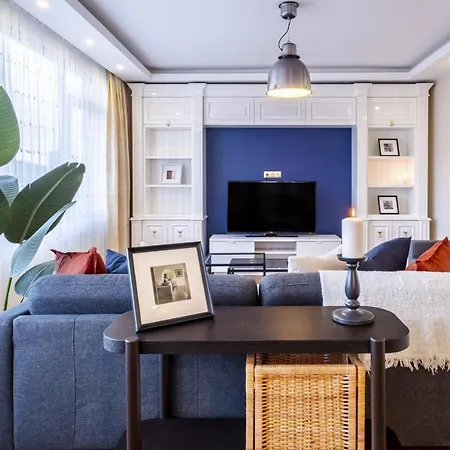 Captivating Flat With Balcony Near Besiktas Pier Daire *