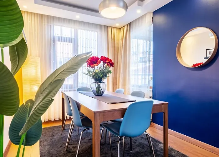 Captivating Flat With Balcony Near Besiktas Pier Istanboel